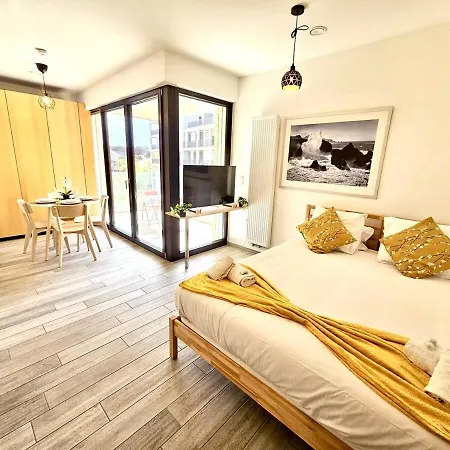 Cozy With Sunny Terrace-chiny3 룩셈부르크