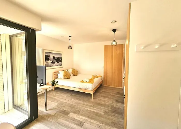 Cozy With Sunny Terrace-chiny3 Apartman