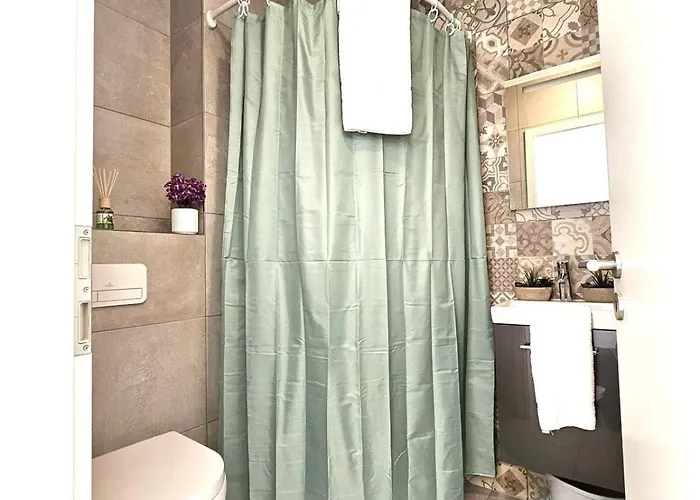 Cozy With Sunny Terrace-chiny3 Apartman